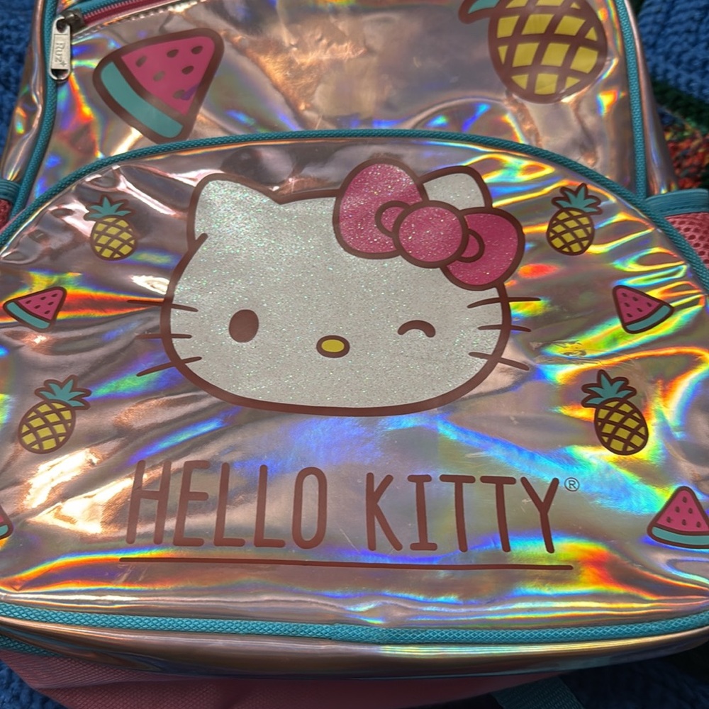 Hello Kitty backpack - Picture 4 of 11